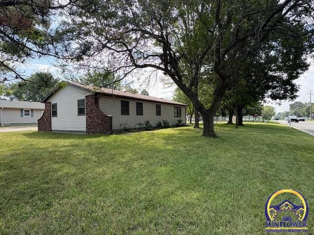 2043 Schaeffer Way, Emporia, KS 66801