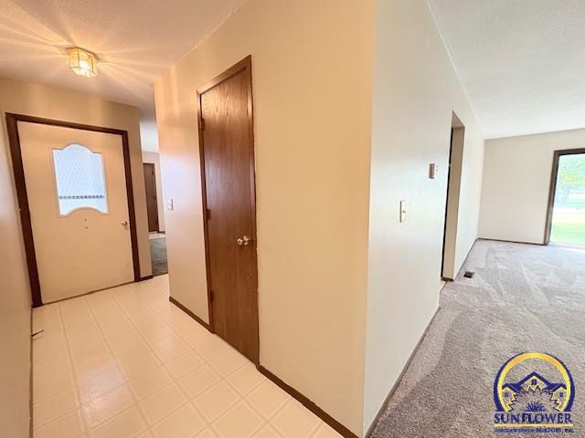 2043 Schaeffer Way, Emporia, KS 66801