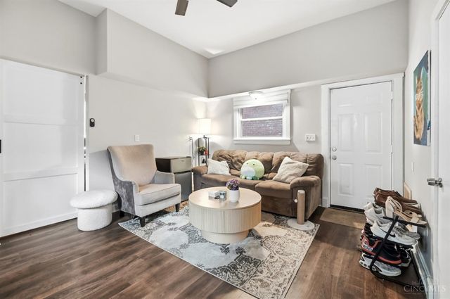 2149 W Clifton Avenue, Cincinnati, OH 45219