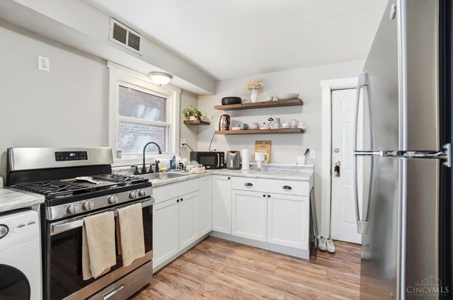 2149 W Clifton Avenue, Cincinnati, OH 45219