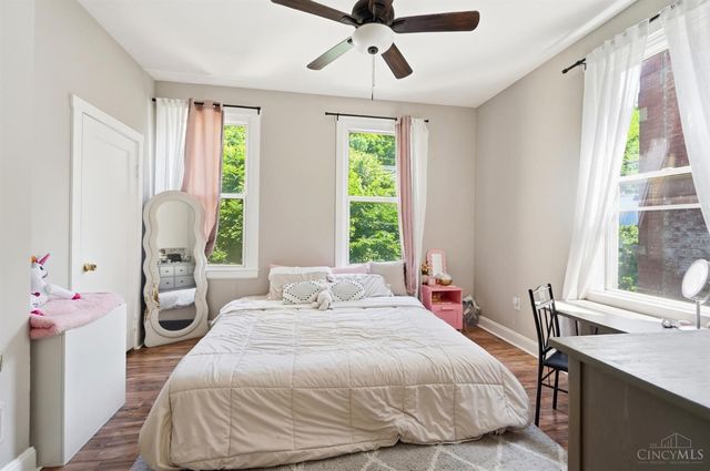 2149 W Clifton Avenue, Cincinnati, OH 45219