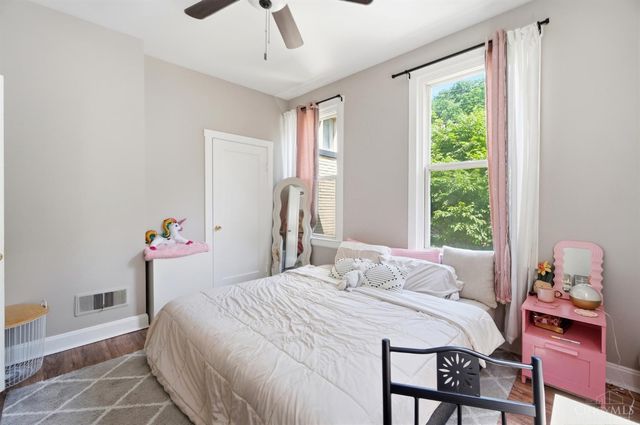 2149 W Clifton Avenue, Cincinnati, OH 45219