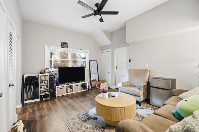 2149 W Clifton Avenue, Cincinnati, OH 45219