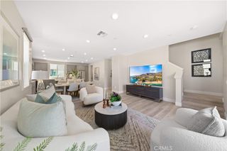 411 Chorus, Irvine, CA 92618