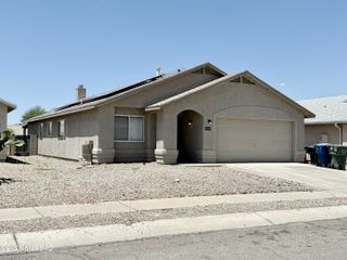 7912 S Lennox Lane, Tucson, AZ 85747