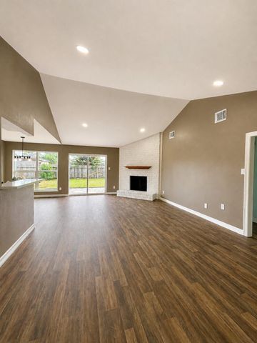 10942 Dunvegan Way, Houston, TX 77013