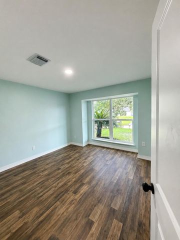 10942 Dunvegan Way, Houston, TX 77013