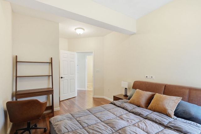 841 Saratoga St PH3, Boston, MA 02128