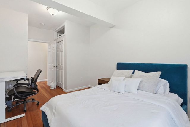 841 Saratoga St PH3, Boston, MA 02128
