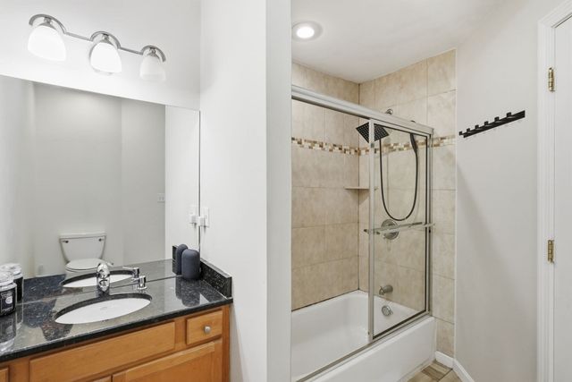 841 Saratoga St PH3, Boston, MA 02128