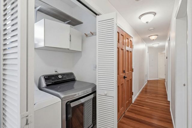 841 Saratoga St PH3, Boston, MA 02128