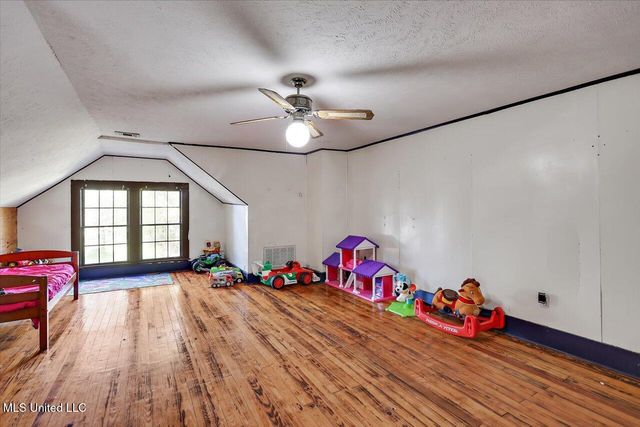 906 N Bennett Street, Crystal Springs, MS 39059