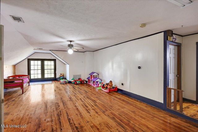 906 N Bennett Street, Crystal Springs, MS 39059