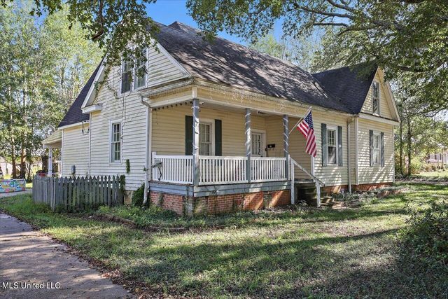 906 N Bennett Street, Crystal Springs, MS 39059