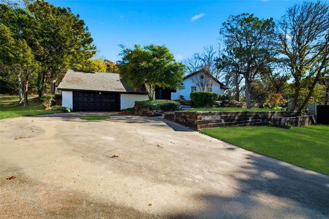 716 Oakhill Lane, Cedar Hill, TX 75104