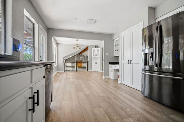 716 Oakhill Lane, Cedar Hill, TX 75104