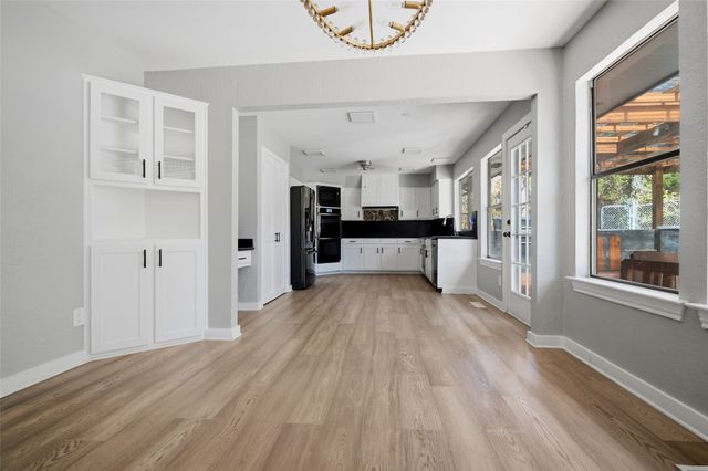 716 Oakhill Lane, Cedar Hill, TX 75104