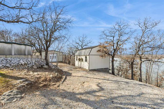 826 Cimmarron Bay Drive, Runaway Bay, TX 76426