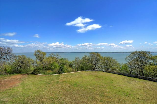 826 Cimmarron Bay Drive, Runaway Bay, TX 76426