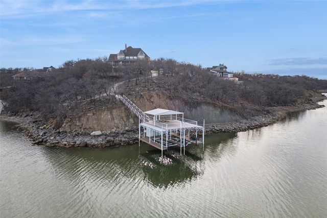 826 Cimmarron Bay Drive, Runaway Bay, TX 76426