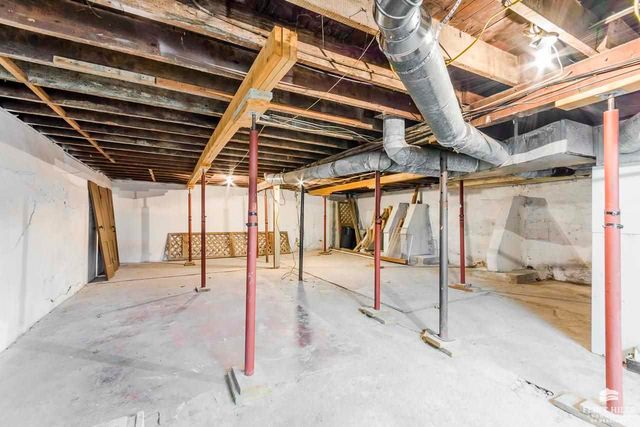 725 Bluemont Avenue, Manhattan, KS 66502