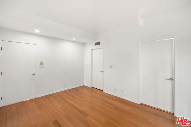 1011 Pacific Street 1, Santa Monica, CA 90405