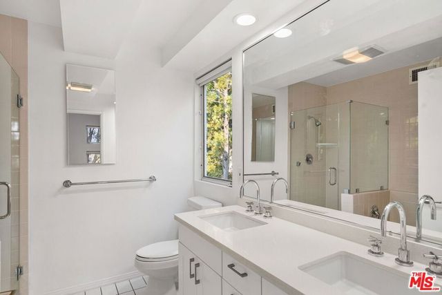 1011 Pacific Street 1, Santa Monica, CA 90405