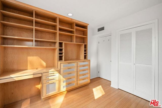 1011 Pacific Street 1, Santa Monica, CA 90405