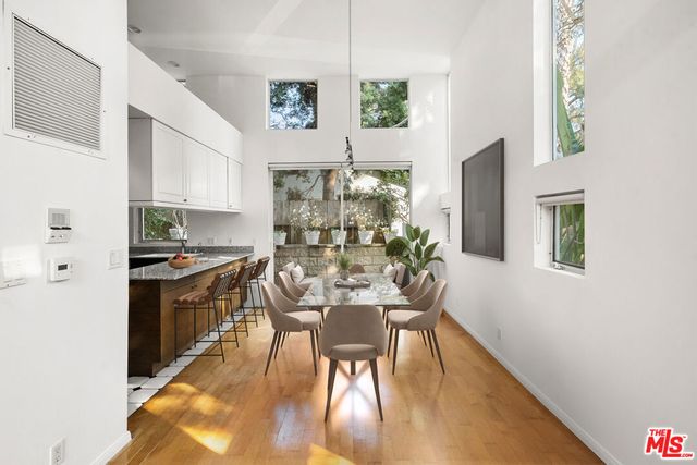 1011 Pacific Street 1, Santa Monica, CA 90405