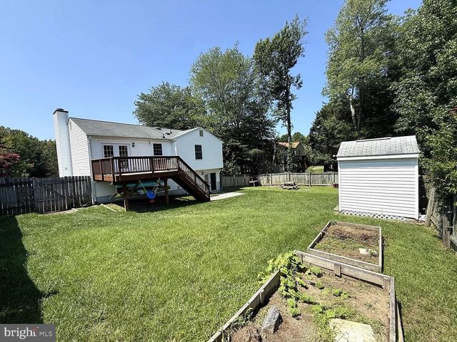 11512 WOODLAND VIEW DR, Fredericksburg, VA 22407