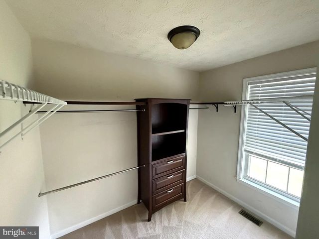 11512 WOODLAND VIEW DR, Fredericksburg, VA 22407