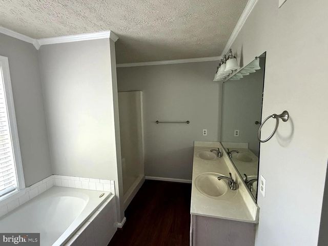 11512 WOODLAND VIEW DR, Fredericksburg, VA 22407