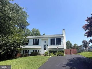 11512 WOODLAND VIEW DR, Fredericksburg, VA 22407