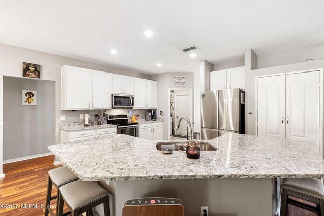 712 RED CEDAR Court, Orange Park, FL 32073
