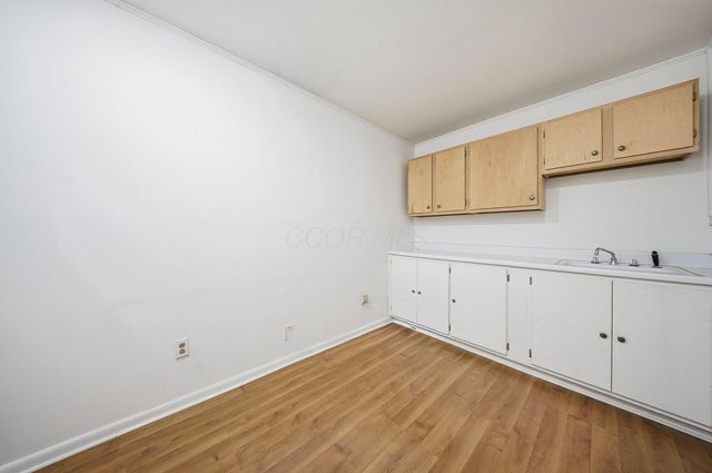 1875 W 1st Avenue, Columbus, OH 43212