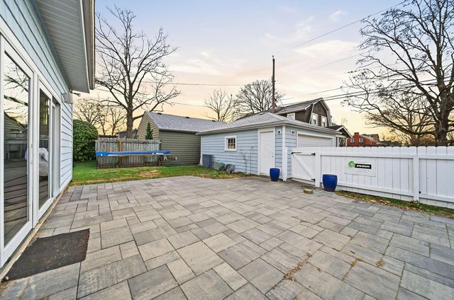 1875 W 1st Avenue, Columbus, OH 43212