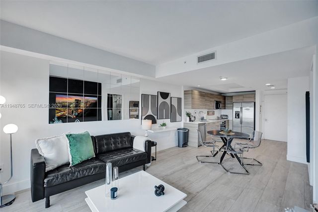 121 NE 34th St 910, Miami, FL 33137