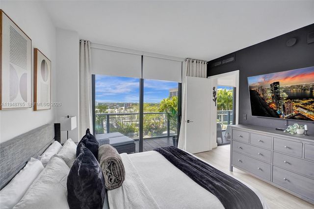 121 NE 34th St 910, Miami, FL 33137