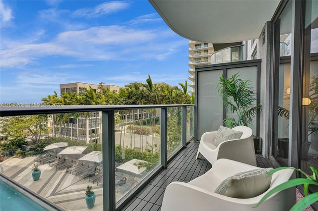 121 NE 34th St 910, Miami, FL 33137