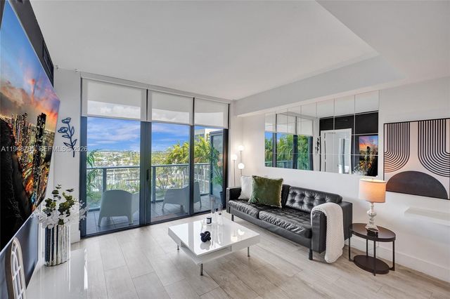 121 NE 34th St 910, Miami, FL 33137