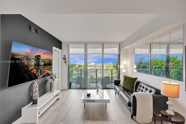 121 NE 34th St 910, Miami, FL 33137