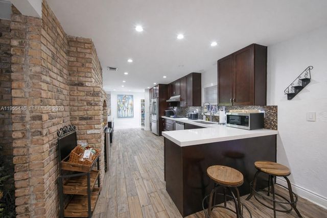 241 SW 129th Ave, Miami, FL 33184