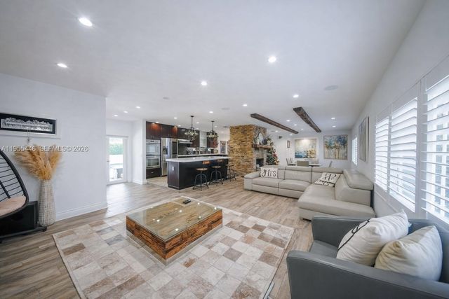 241 SW 129th Ave, Miami, FL 33184