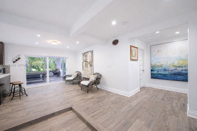 241 SW 129th Ave, Miami, FL 33184