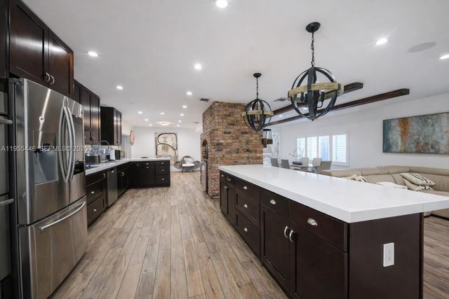 241 SW 129th Ave, Miami, FL 33184