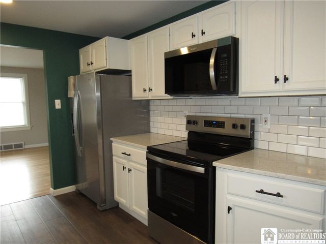 16 Columbia Avenue, Ellicott, NY 14701