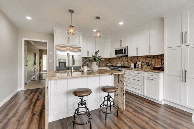 1010 Ash Cir, La Vergne, TN 37086