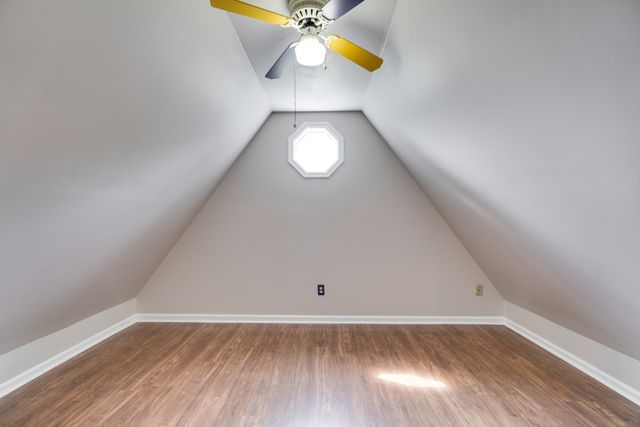 1010 Ash Cir, La Vergne, TN 37086