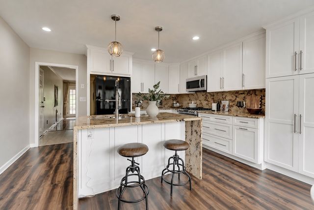1010 Ash Cir, La Vergne, TN 37086