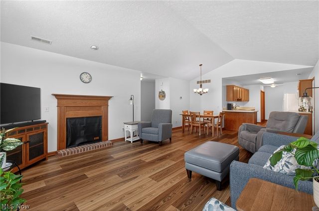 161 Beau Chemin Avenue, Louisville, OH 44641